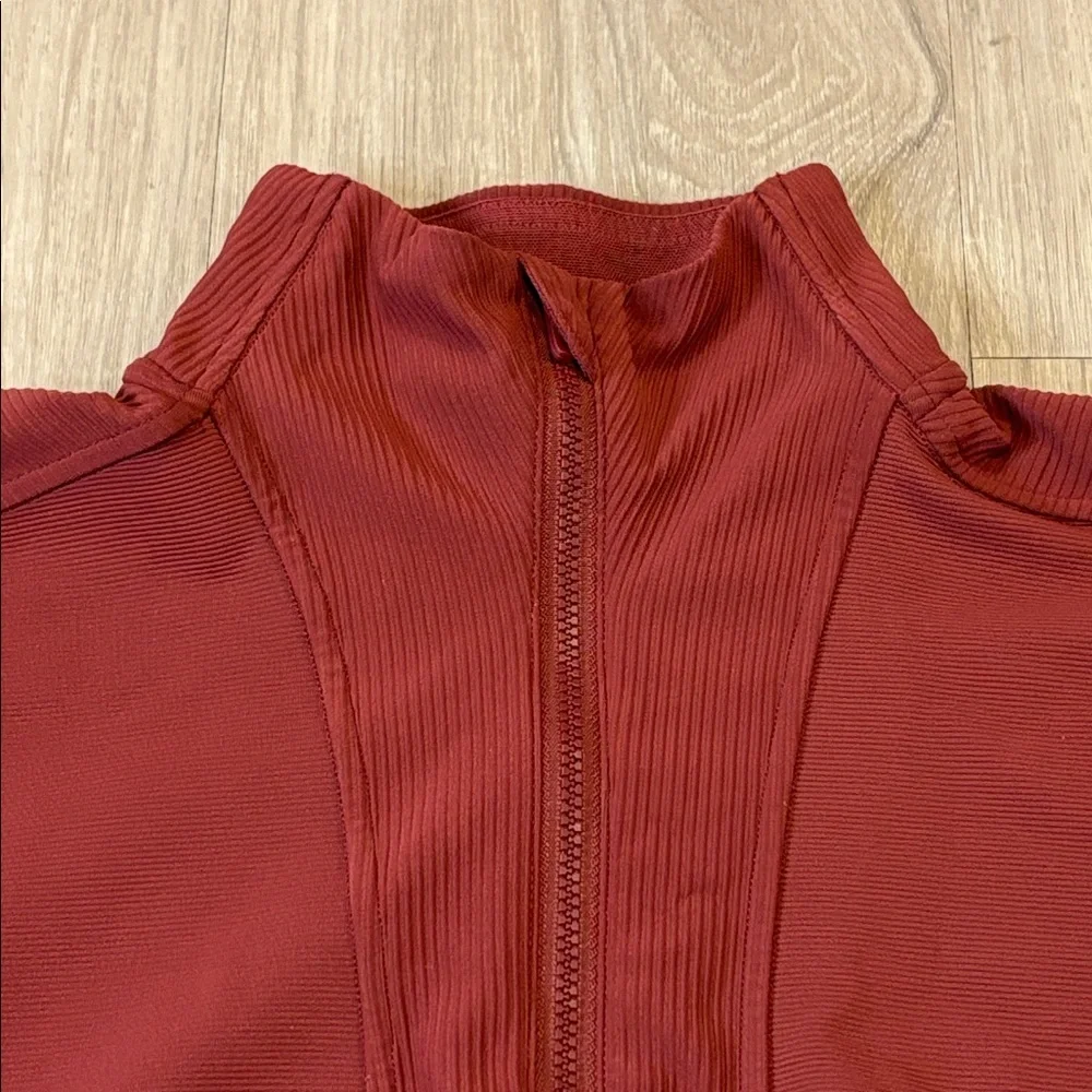 Lululemon Take It In Stride 1/2 Zip in Chianti